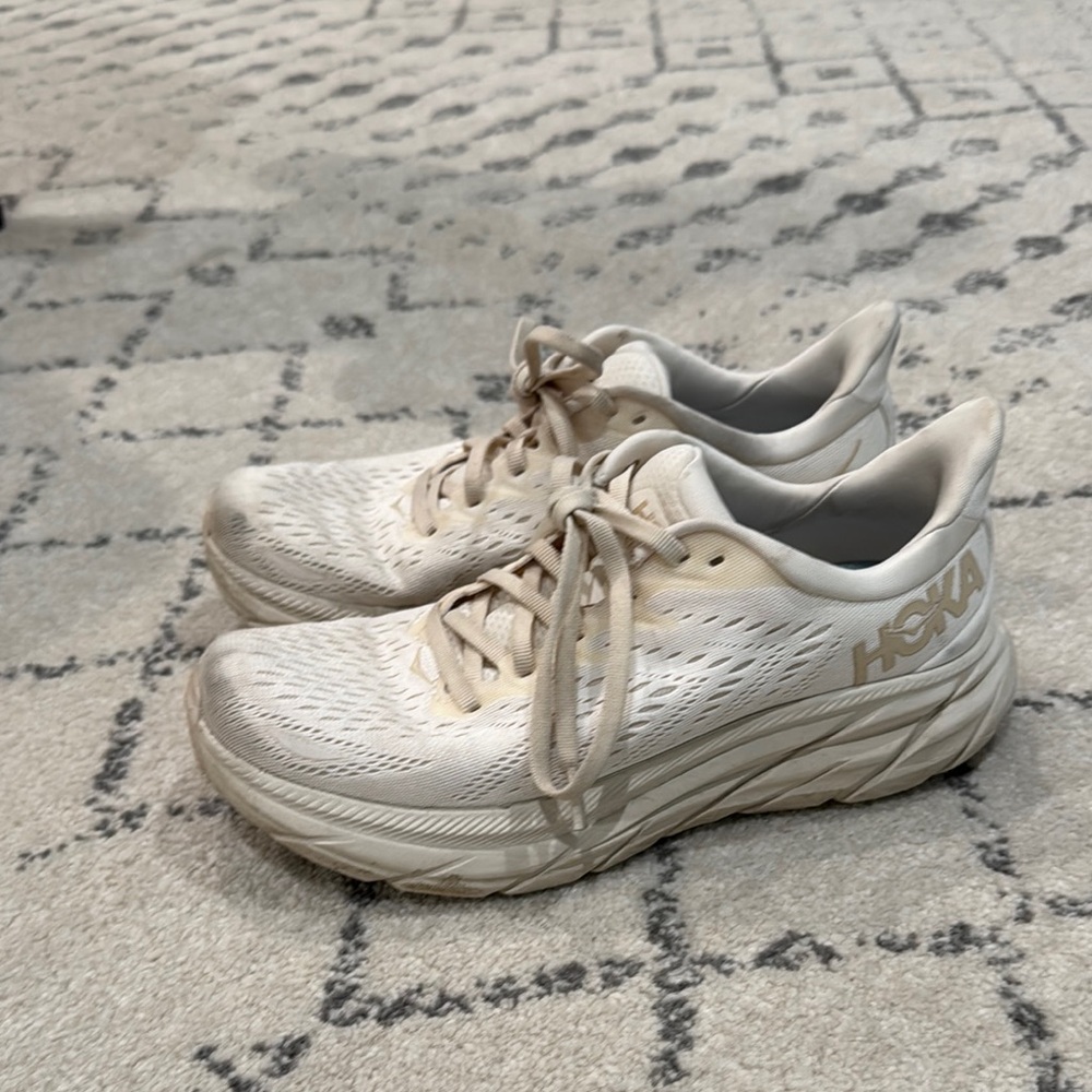 Hoka Clifton 8 Women's Cream Running Shoes